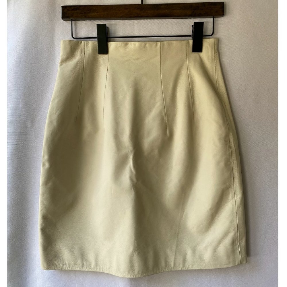 Top Shop X Unique - White Mini Leather Skirt